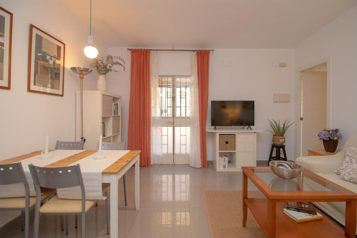 C52 - Seaside 2 Bedrooms By The Center Málaga Exteriör bild